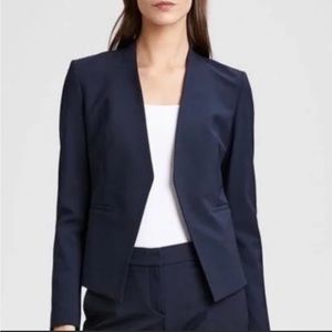 Theory Lanai Classic Combo Suit: blazer and pants US size 2 in Navy Color